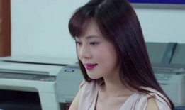 美女的胸给男人玩视频,美女胸型互动视频，男性观众福利大放送！